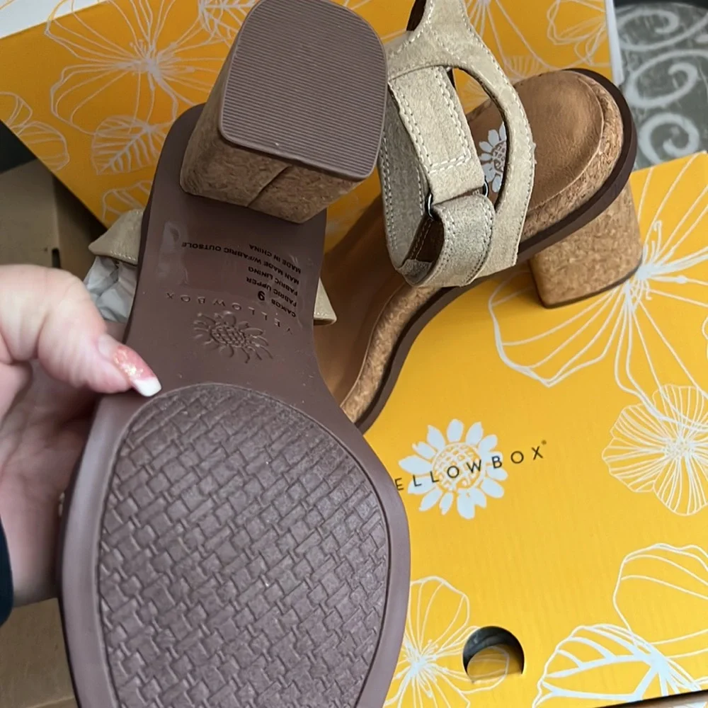 Yellowbox Caikos strappy open toe sandals - Picture 4 of 4